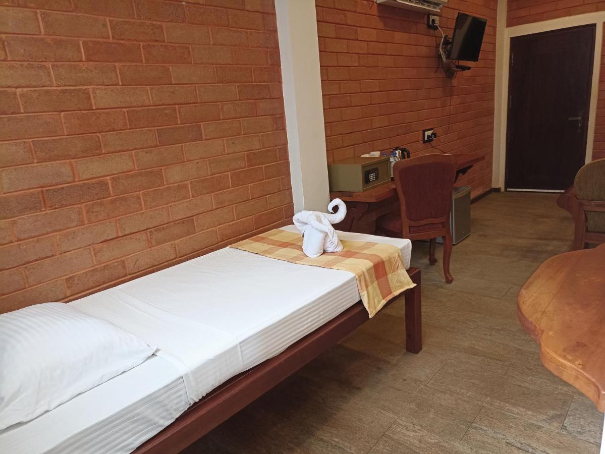 Kaveri Resort Sigiriya Ngoại thất bức ảnh